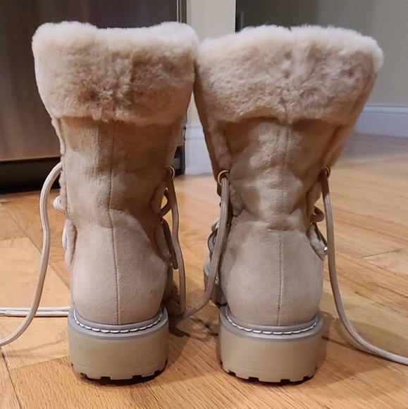 Cute & Like New! - Picture 7 of 16